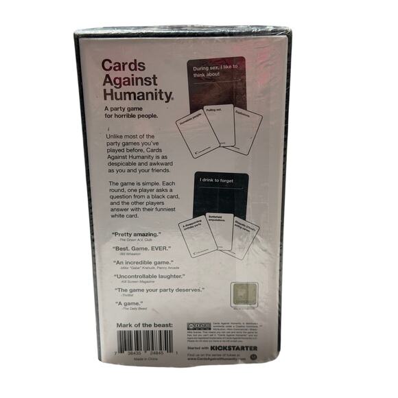 Cards Against Humanity - The Party Game for Horrible People - New & Sealed - Picture 2 of 3